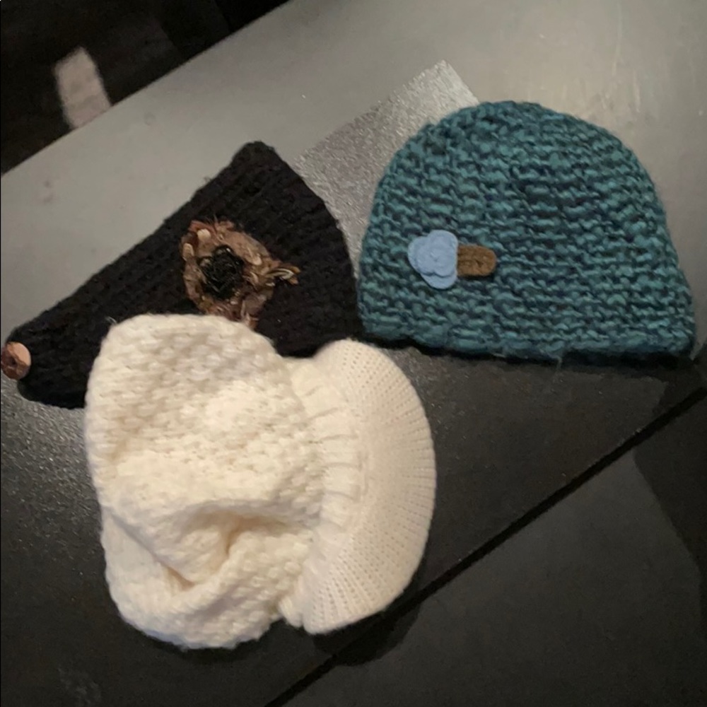 ❄️ winter Hats bundle ❄️price is for 2 items